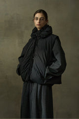 Detachable Bud-Collar Strap Vest