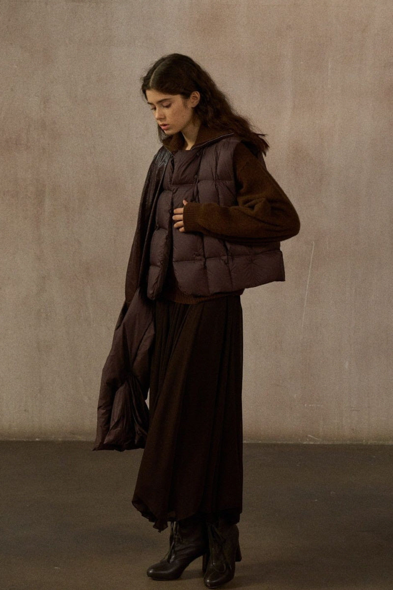 Quilted V-Neck Short Down Vest