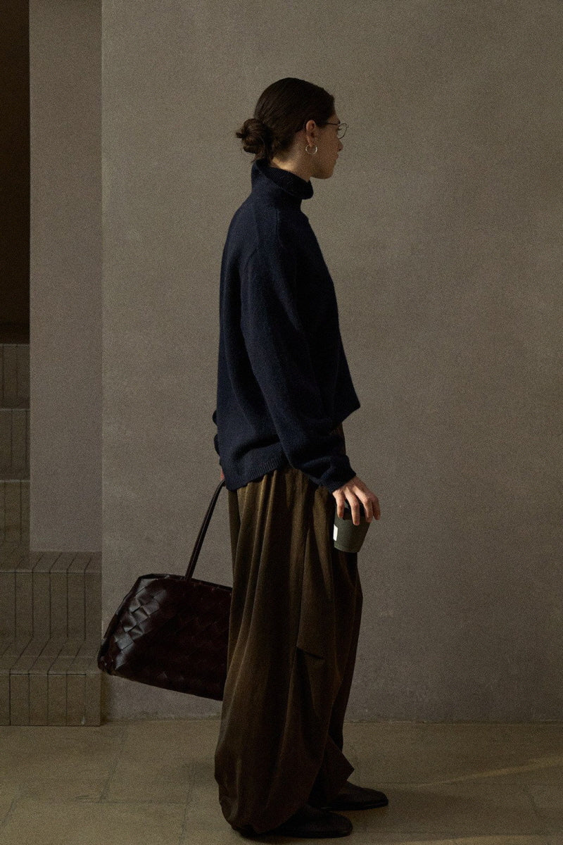 Oversized Pleated Wide-Leg Slacks