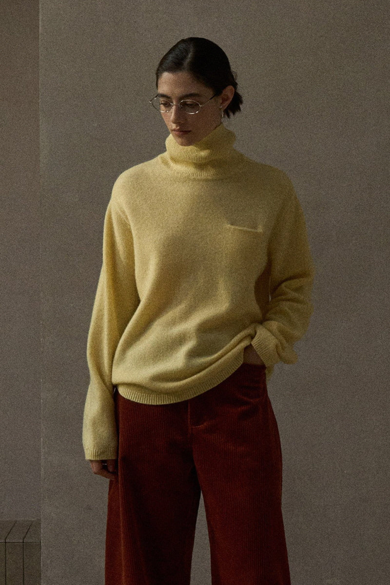 Small Pocket High Neck Loose Sweater