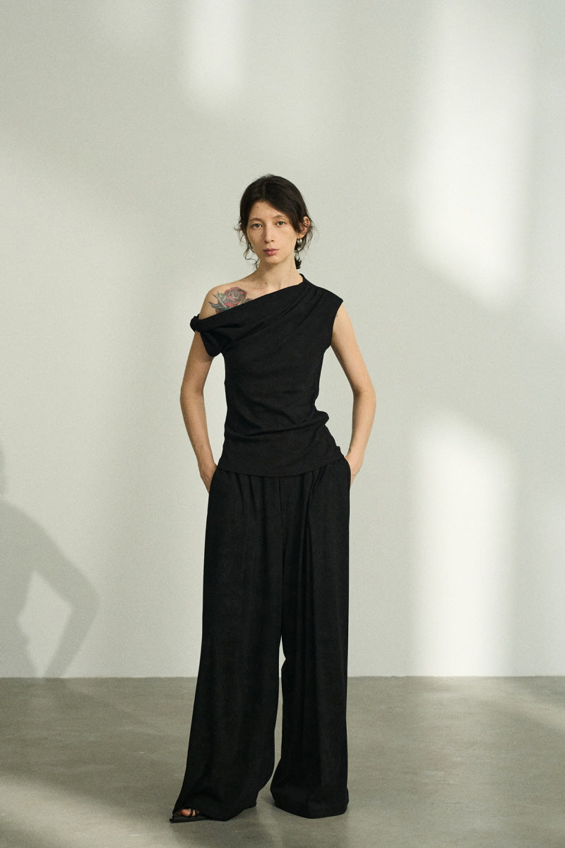 Twisted Slanted Shoulder Slim Top