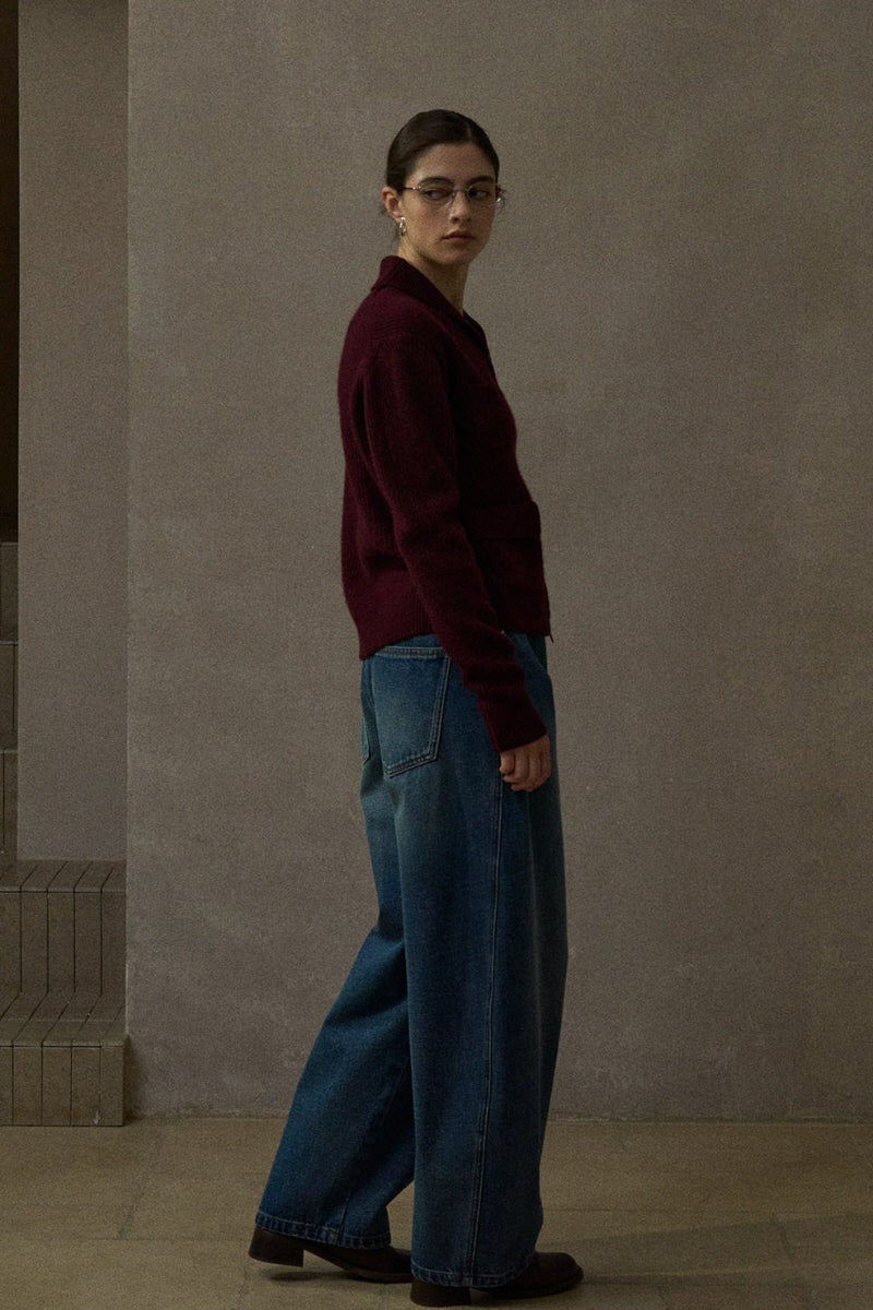 Relaxed Wide-Leg Jeans