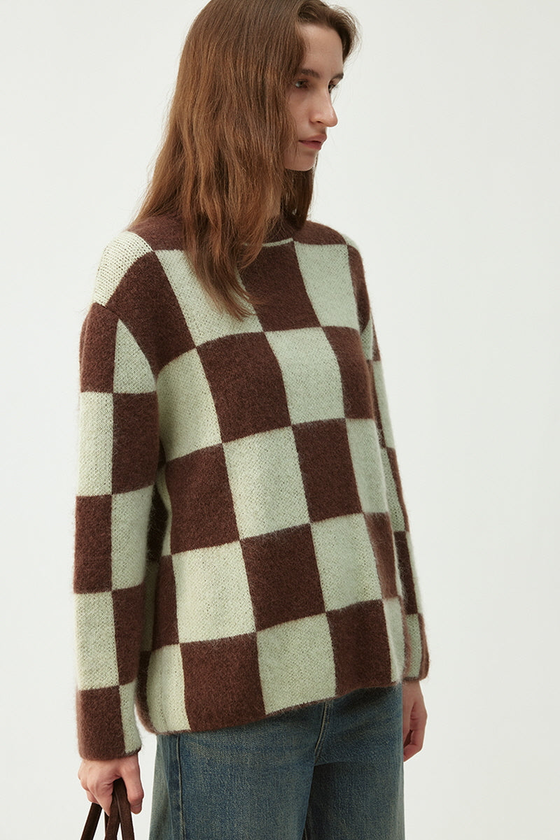 Minimalist Checkerboard Knitwear