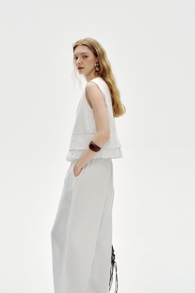 Cut-Out Embroidery Loose Sleeveless Vest Blouse