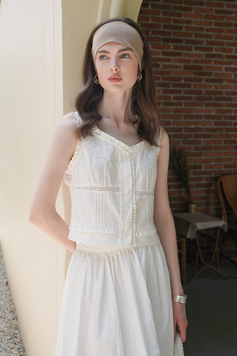 Vintage Rose Embroidery Cropped Vest