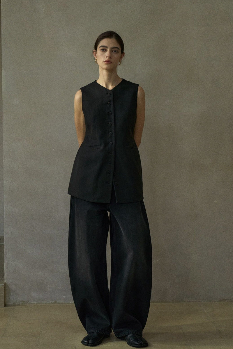 V-Neck Fitted Vest