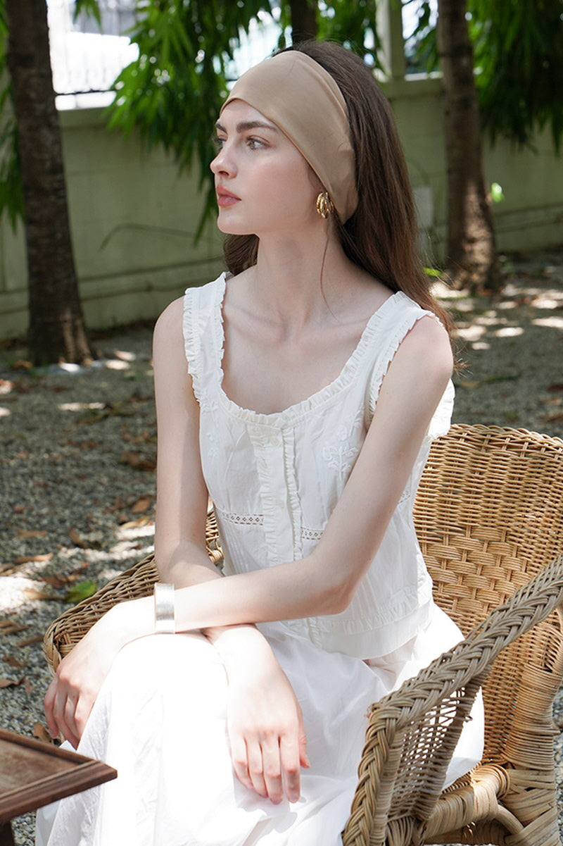Vintage Rose Embroidery Cropped Vest