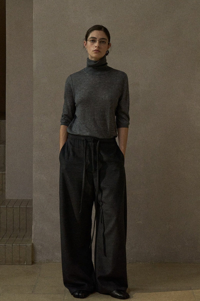 Lazy Wide-Leg Slacks