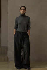 Lazy Wide-Leg Slacks