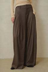 Curved Pocket Pleated Wide-Leg Pants