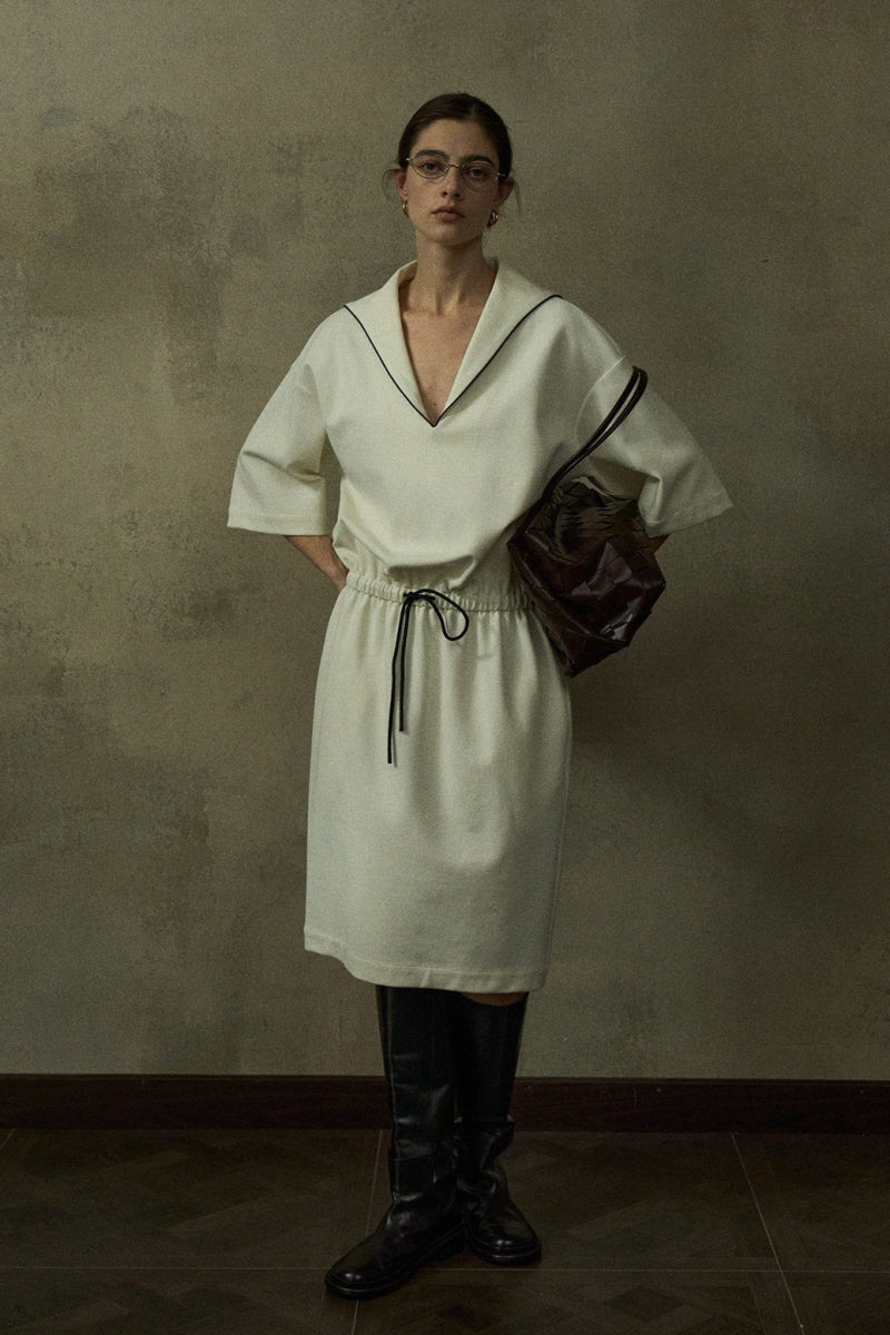 Contrast-Edge V-Neck Twill Dress
