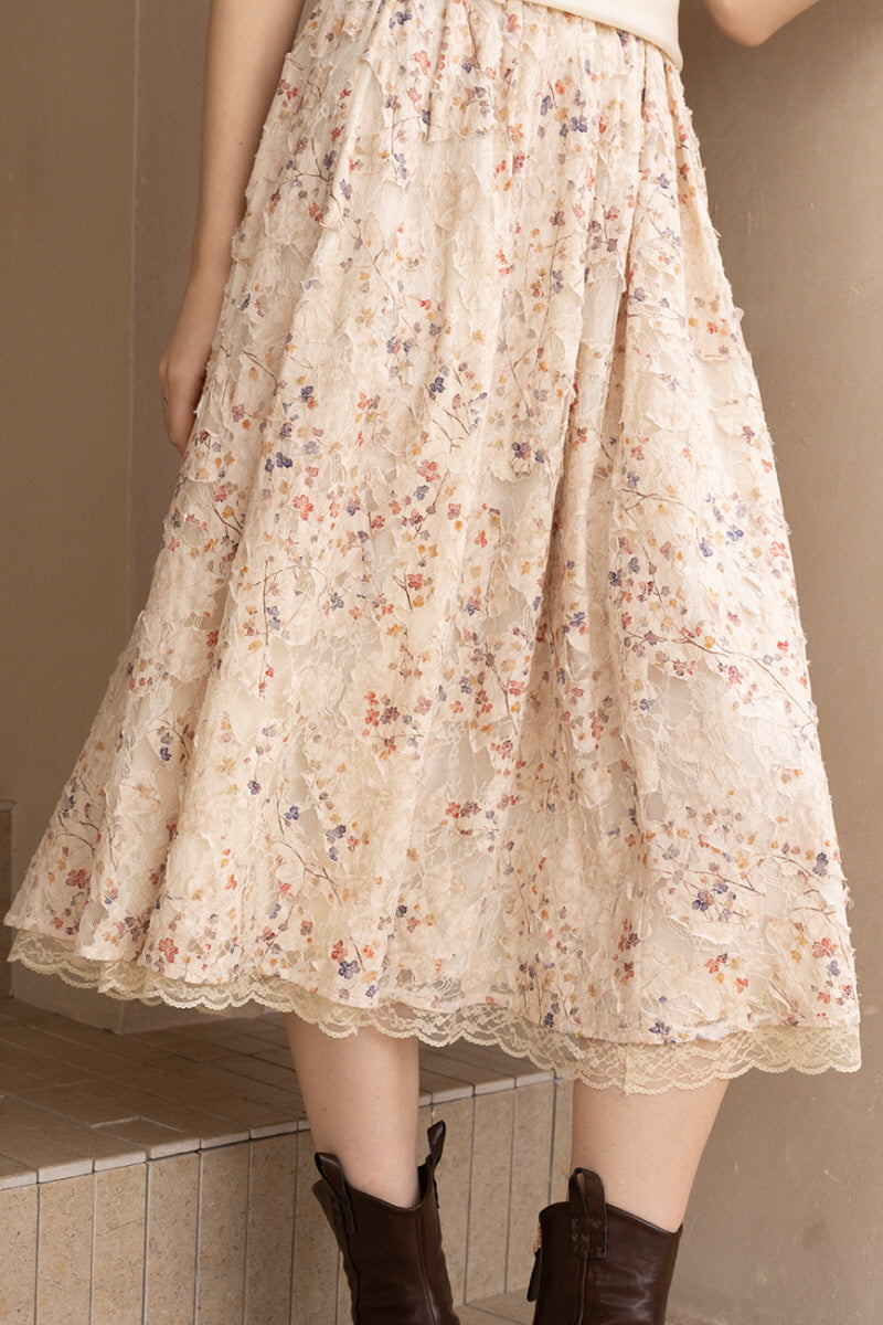 Lace Spliced Elastic Skirt