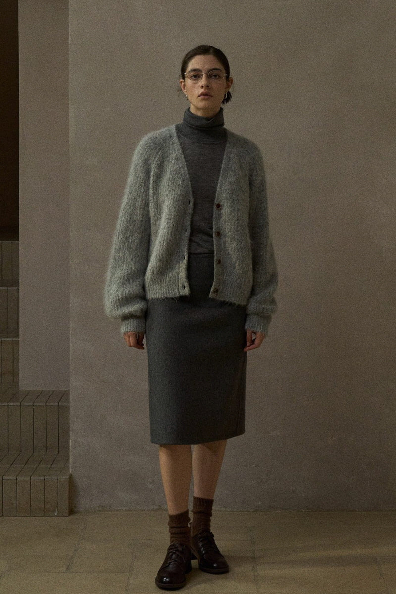 Loose V-Neck Knit Cardigan