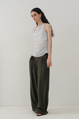 Pleated Collar Sleeveless Vest