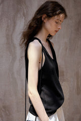 Twisted U-Neck Knit Vest