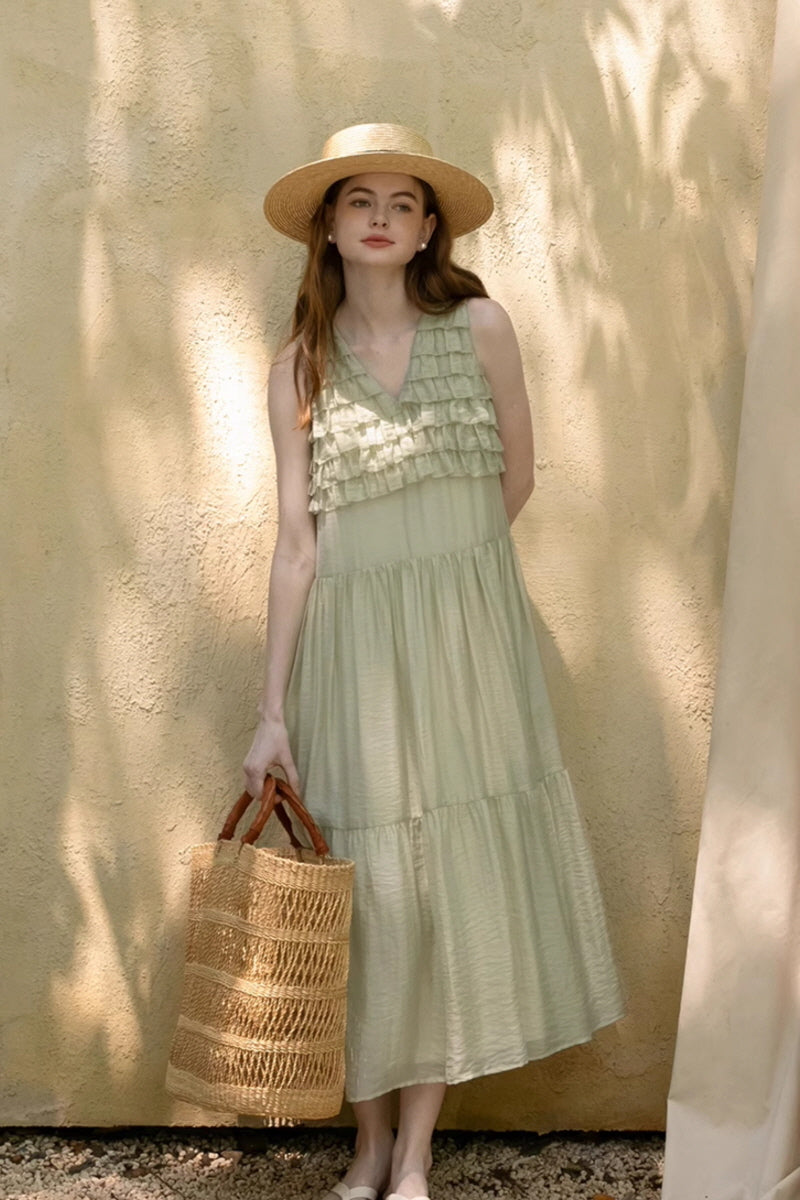 Muccal Edge V-Neck Heavy Industry Sleeveless Cake Dress