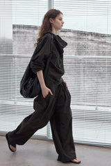 Swing Collar Long-Sleeved Top