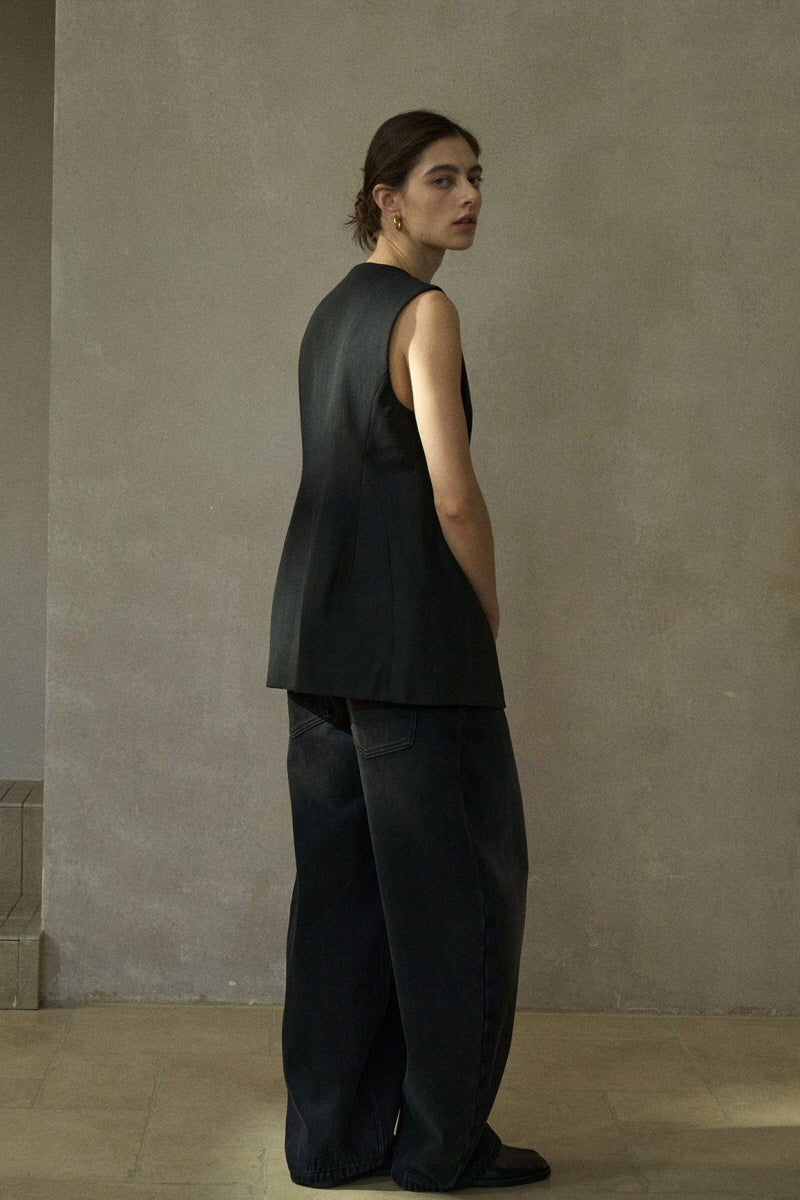 V-Neck Fitted Vest