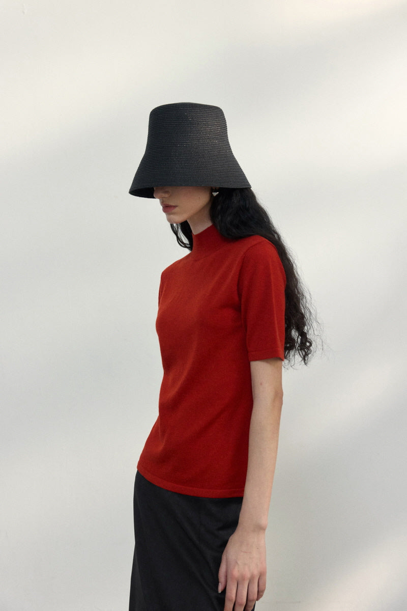 Backless Turtleneck Slim T-Shirt