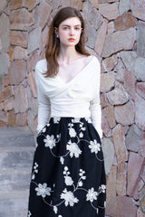 V-Neck Twist Slim Top