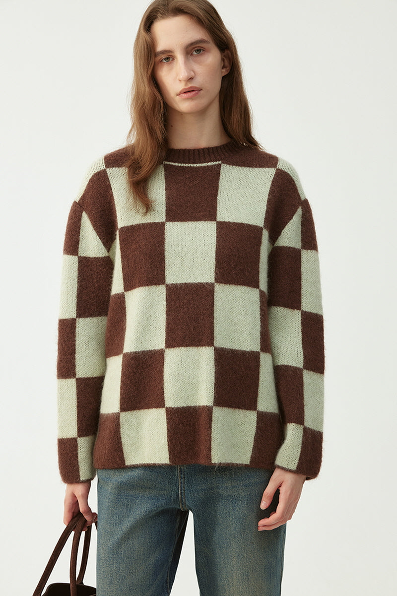 Minimalist Checkerboard Knitwear