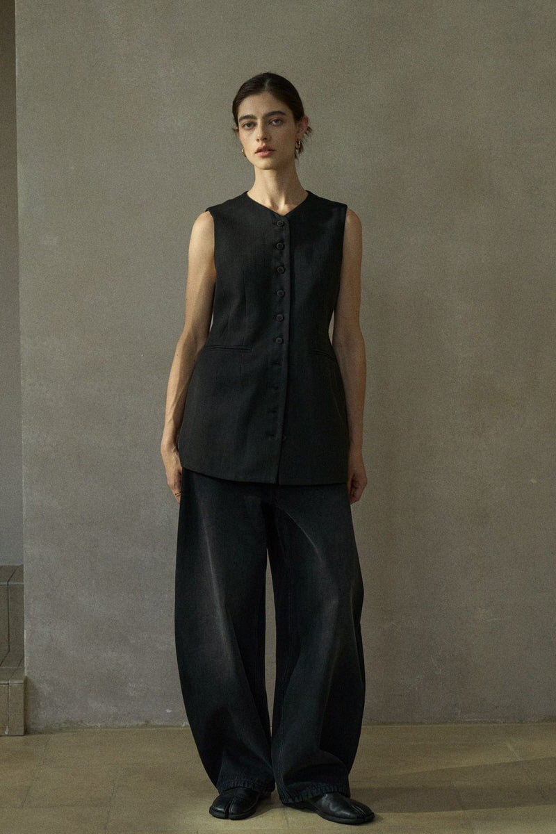V-Neck Fitted Vest