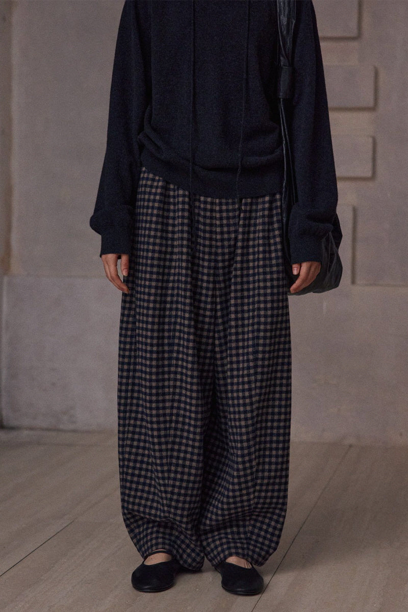 Single-Sided Scimitar Slacks