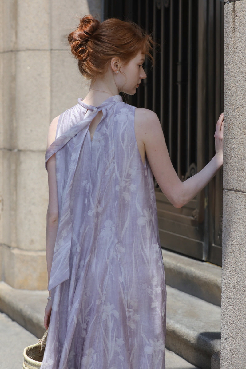 Streamer Stand Collar Sleeveless Dress