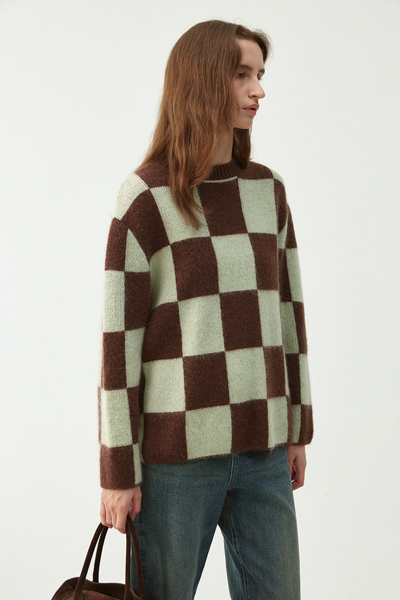 Minimalist Checkerboard Knitwear
