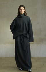 Loose Split Silhouette Skirt