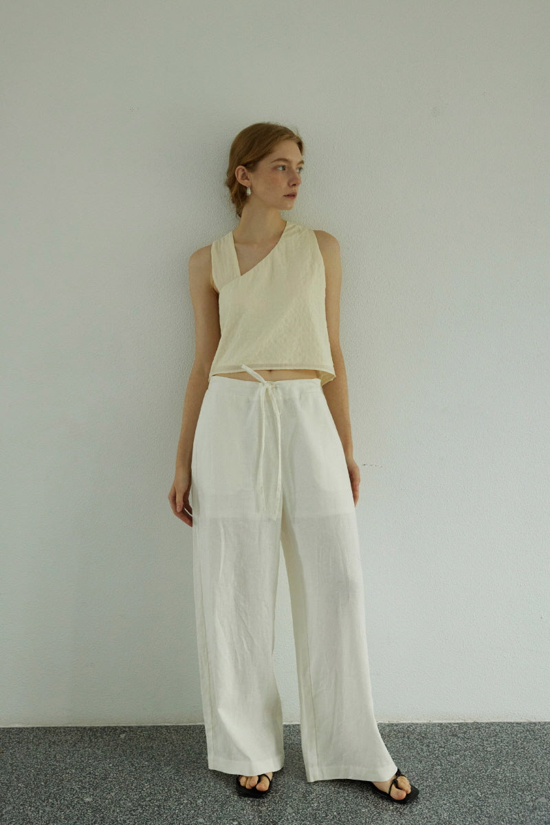 Three-Dimensional Knot Tank Top