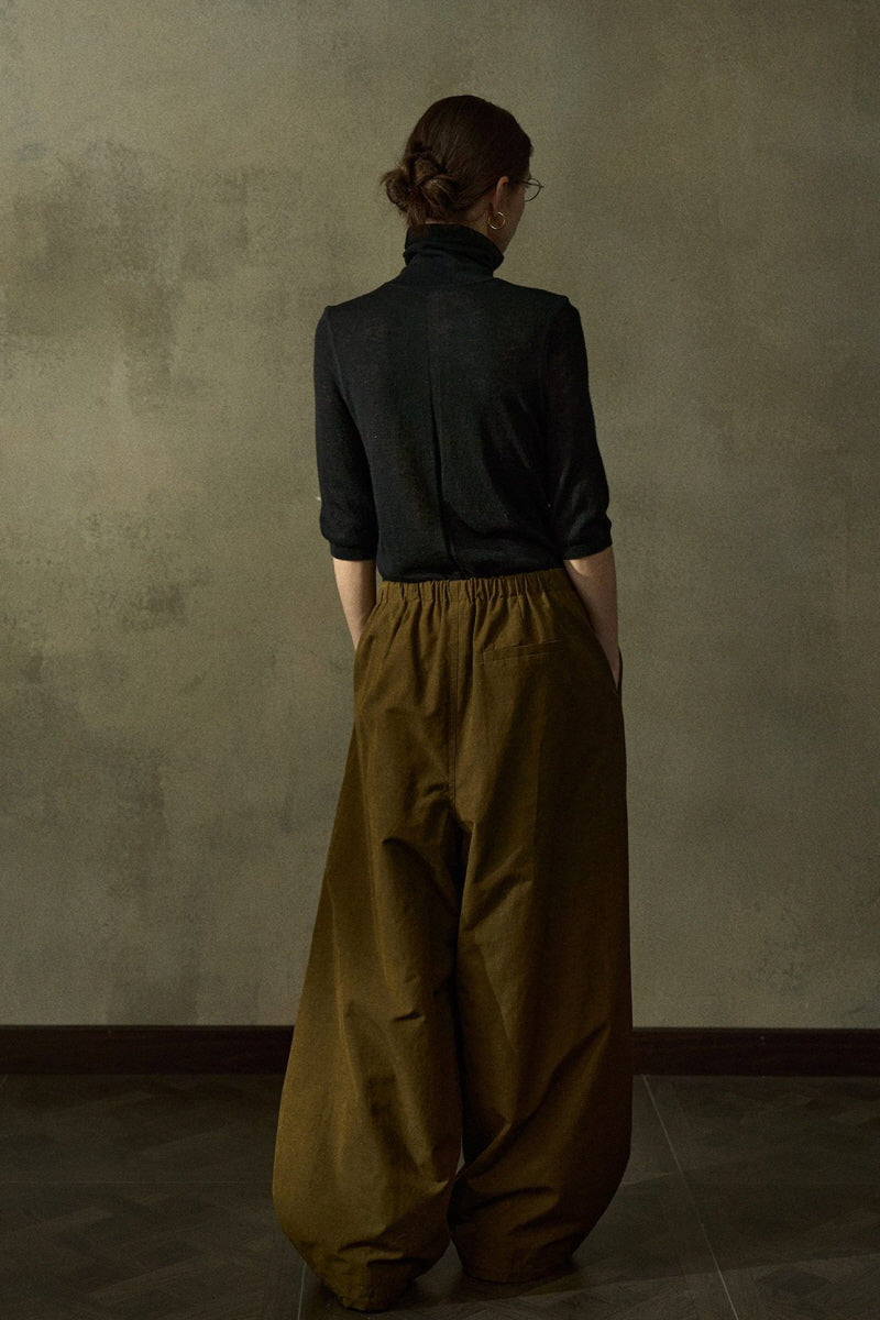 High-Waist Pleated Slacks