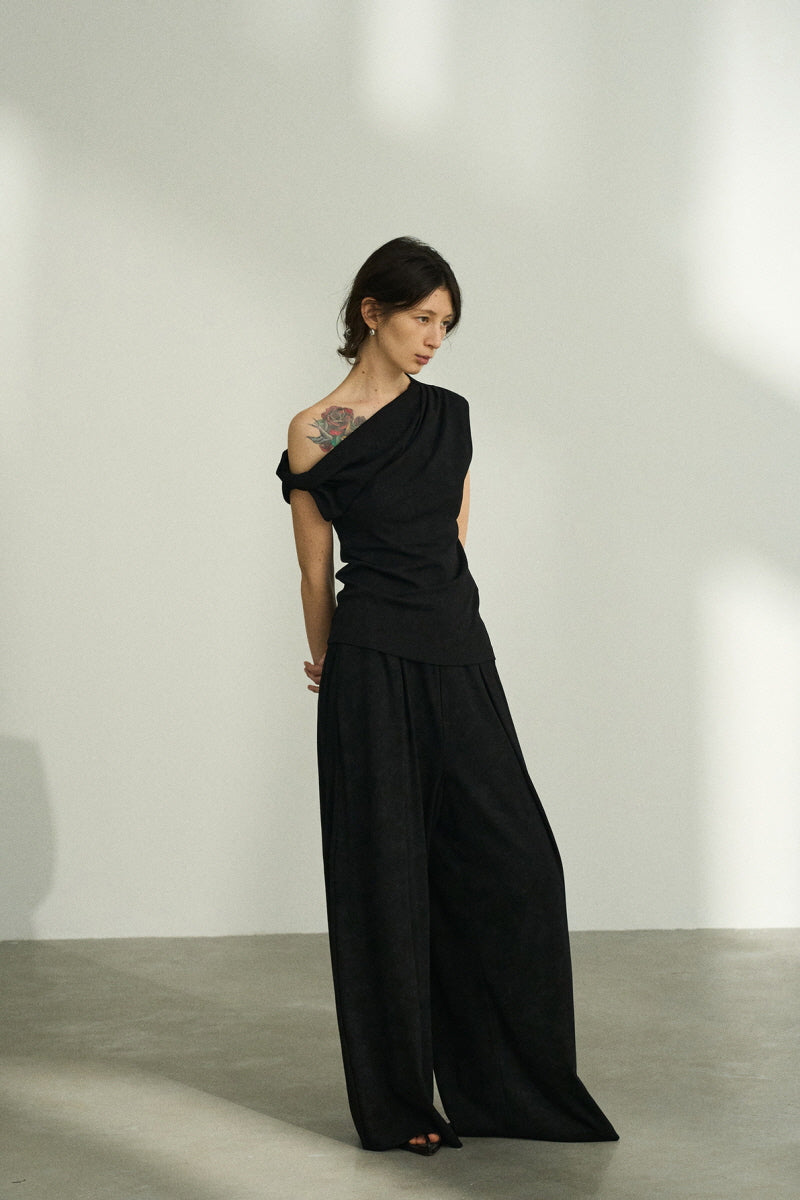 Twisted Slanted Shoulder Slim Top