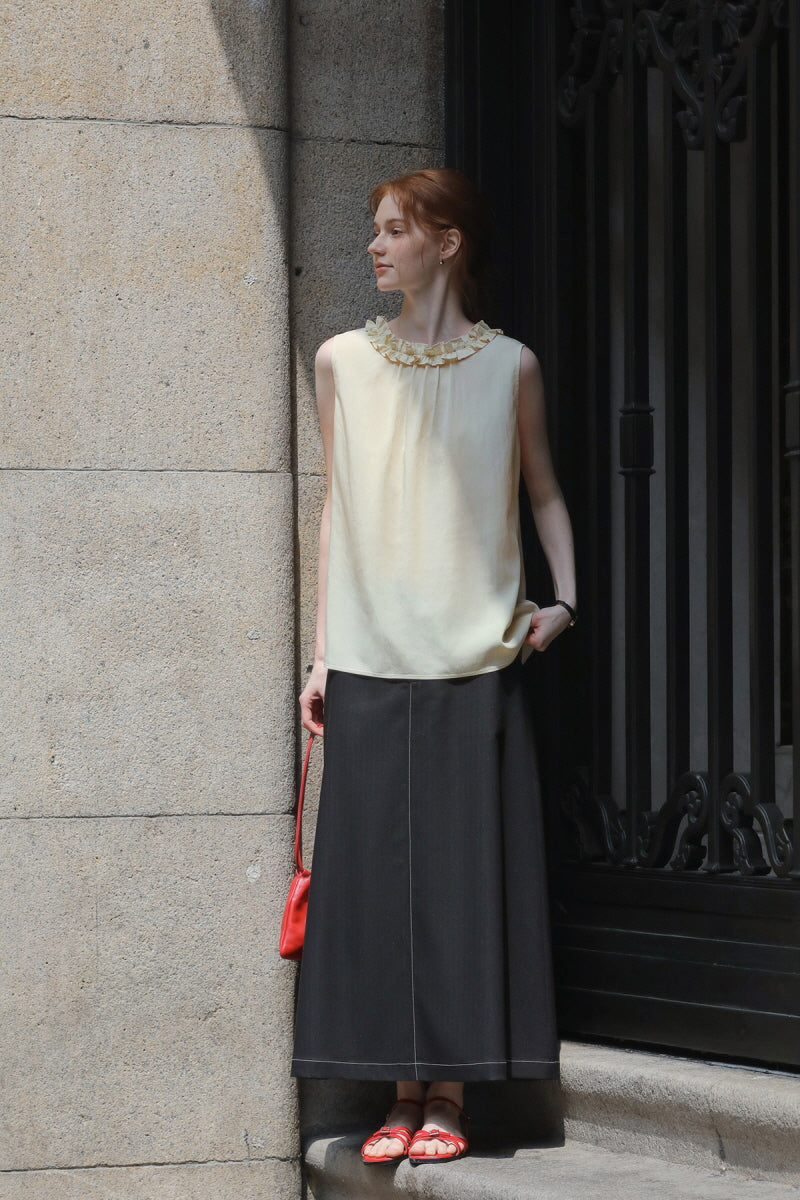 French Romantic Fungus Trimmed Sleeveless Top