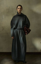 Loose Split Silhouette Skirt