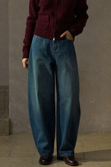 Relaxed Wide-Leg Jeans