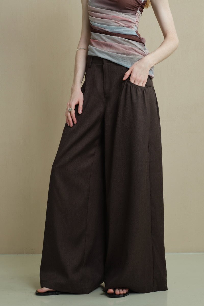 Pleated Wide-Leg Slacks