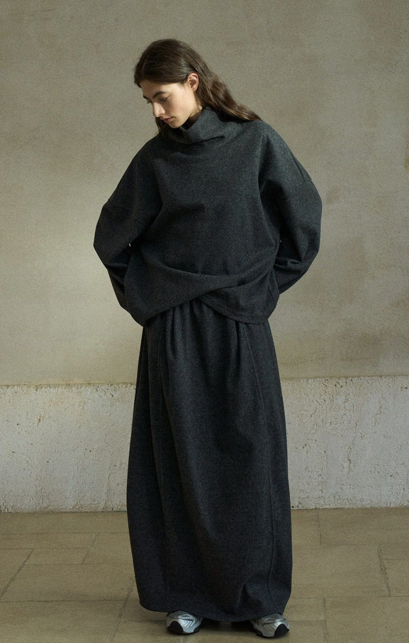Loose Split Silhouette Skirt