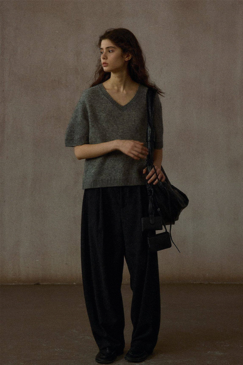 V-Neck Loose Short Sleeve Knit Top