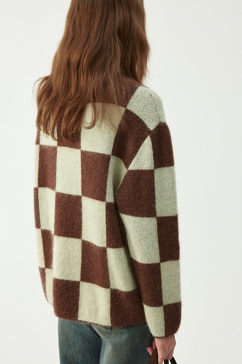 Minimalist Checkerboard Knitwear
