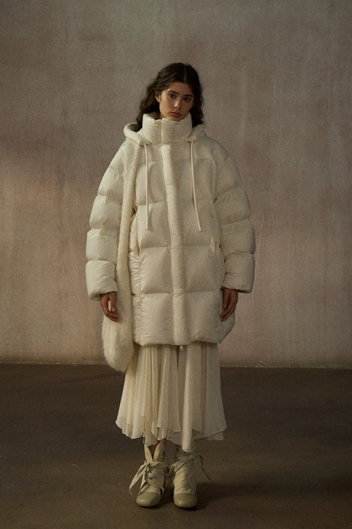 Cocoon Hooded Mid-Length Down Jacket