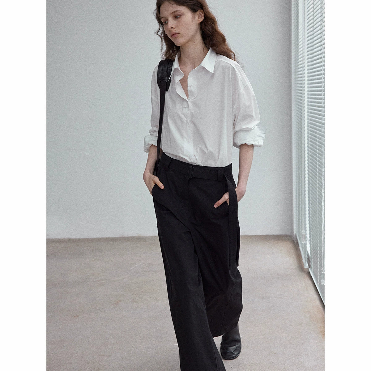 Relaxed Scimitar Wide-Leg Pants